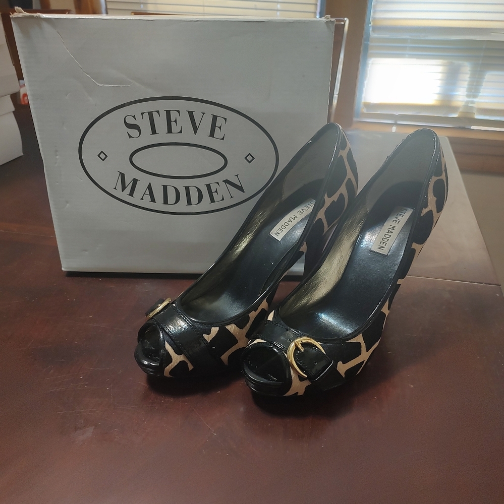 Steve Madden Lezlie Giraf Shoes - Classic Black